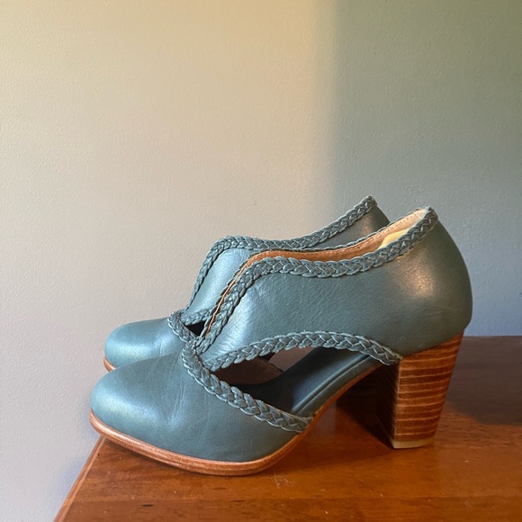 ELF Shoes - Elf spirit Walker booties leather teal handmade size 7
